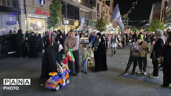 حرکت خودرویی سربازان 1400 پای کار انقلاب