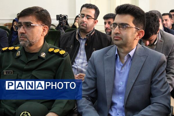 وداع ۲۴ سال خدمت صادقانه در آموزش‌ و پرورش شهرستان بن