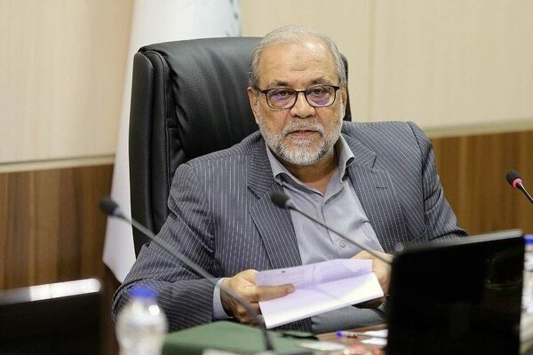 دبیر شورای عالی امنیت ملی: تسلیم و عقب نشینی در کار نخواهد بود