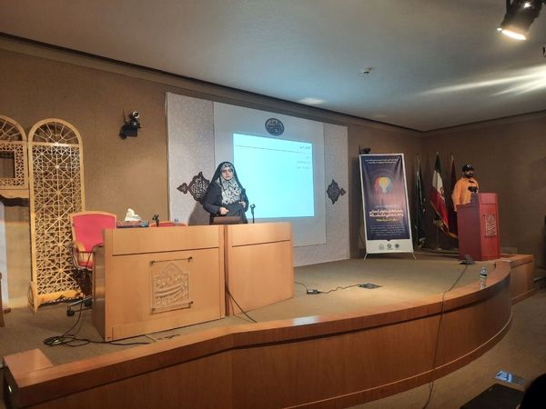 بازدید از موزه ملک و شرکت در همایش علوم انسانی توسط دانش‌آموزان علامه حلی ۵