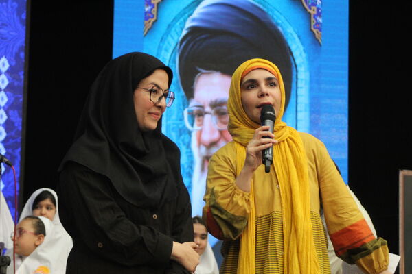  آیین تجلیل از برگزیدگان چهل و دومین دوره مسابقات فرهنگی و هنری دانش‌آموزان شهر تهران