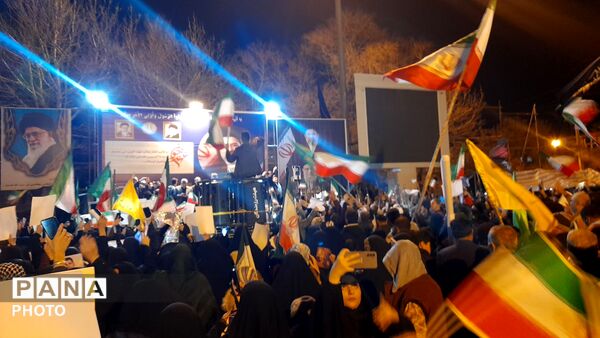سوزاندن  نمادهای خصومت در چهارشنبه سوری نورآباد