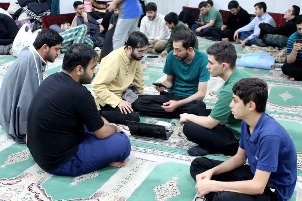 برگزاری اعتکاف دانش‌آموزی در مسجد رسول اکرم (ص)