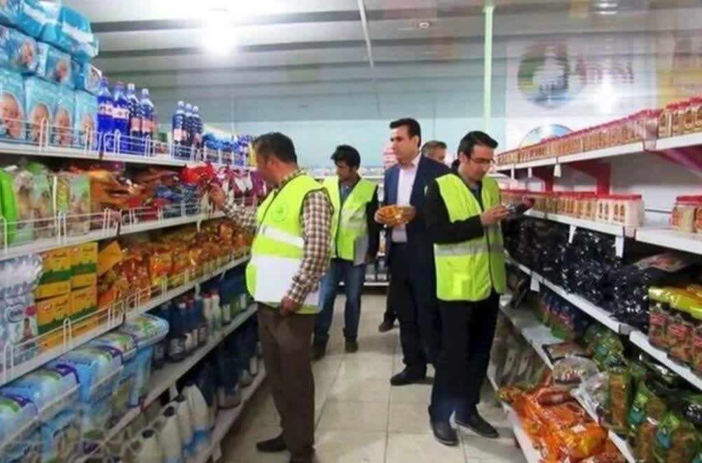 فعالیت نوروزی ۲۱ اکیپ بازرسی بهداشت محیط در قم