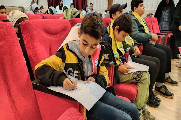 کلاس آموزشی خبرنگاری در کانون مهر تابان نیشابور