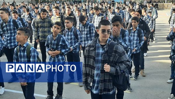 آغاز سال تحصیلی جدید در دبیرستان پسرانه عبدالحسین قفلی
