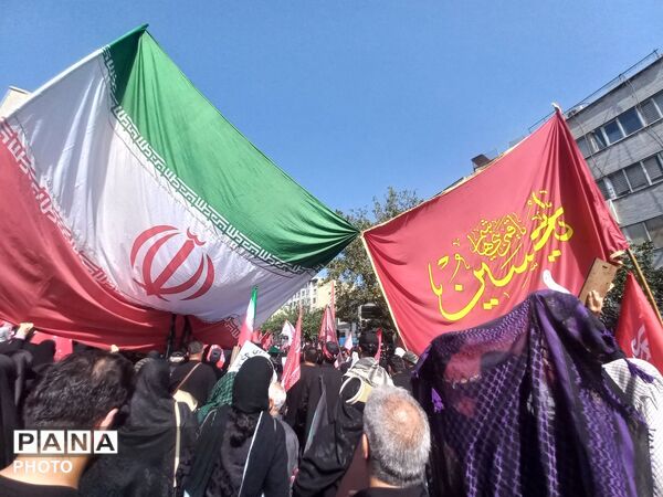 حماسه میلیونی تهران؛ وداعی که تاریخ را رقم زد