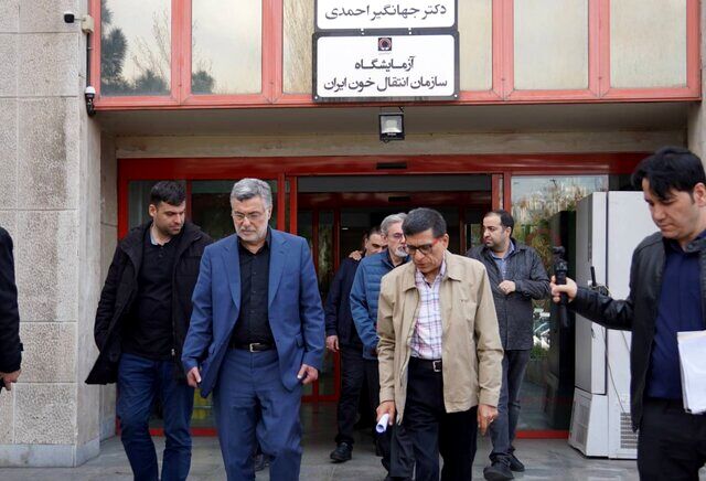 قدردانی وزیر بهداشت از پرسنل انتقال خون در سراسر کشور