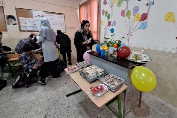 بزرگداشت سیزده آبان در کلاس‌های درس 