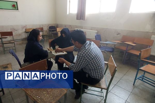 دوره توانمندسازی راه‌یافتگان ناحیه 3 شیراز به المپیاد رویش استانی