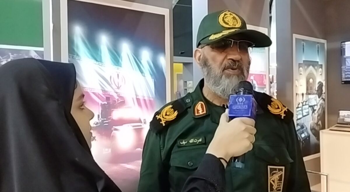 نیاز به هیچ کمک خارجی در هیچ عرصه‌ای نداریم