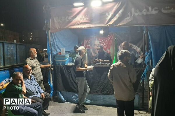 حضور دانش‌آموزان دبیرستان اسلامی تزکیه ناحیه دو شهرری در تجمعات شبانه 