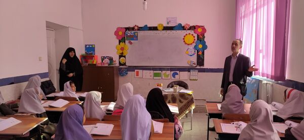 بازدید راهبر آموزشی از دبستان شهید نجفی فدافن