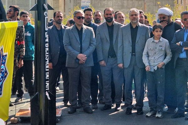 گزارش تصویری از راهپیمایی سیزده آبان در پردیس