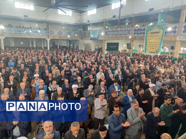 شور آخرین نماز جمعه ماه رمضان در قائمشهر