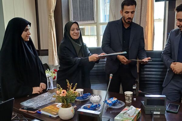 مراسم تجلیل از دانش آموز خبرنگاران پانا ناحیه 3 شیراز