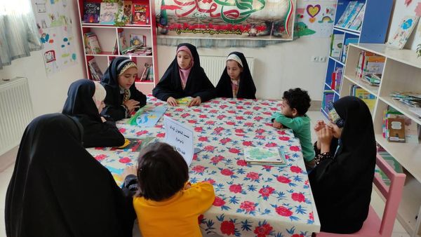 برگزاری نشست و مسابقات فرهنگی در کتابخانه عمومی عارف بجنوردی 