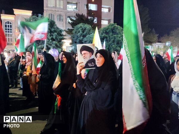 خیابان ها خالی نمی شوند