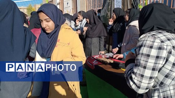 برپایی موکب به‌مناسبت شهادت حضرت زهرا(س) در مدرسه نمونه حجاب