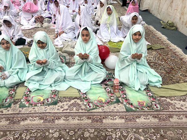 جشن تکلیف دختران شهرستان ساوجبلاغ 
