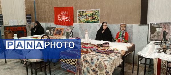 جشنواره بومی محلی و جشن دهه فجر در شهر تیتکانلو