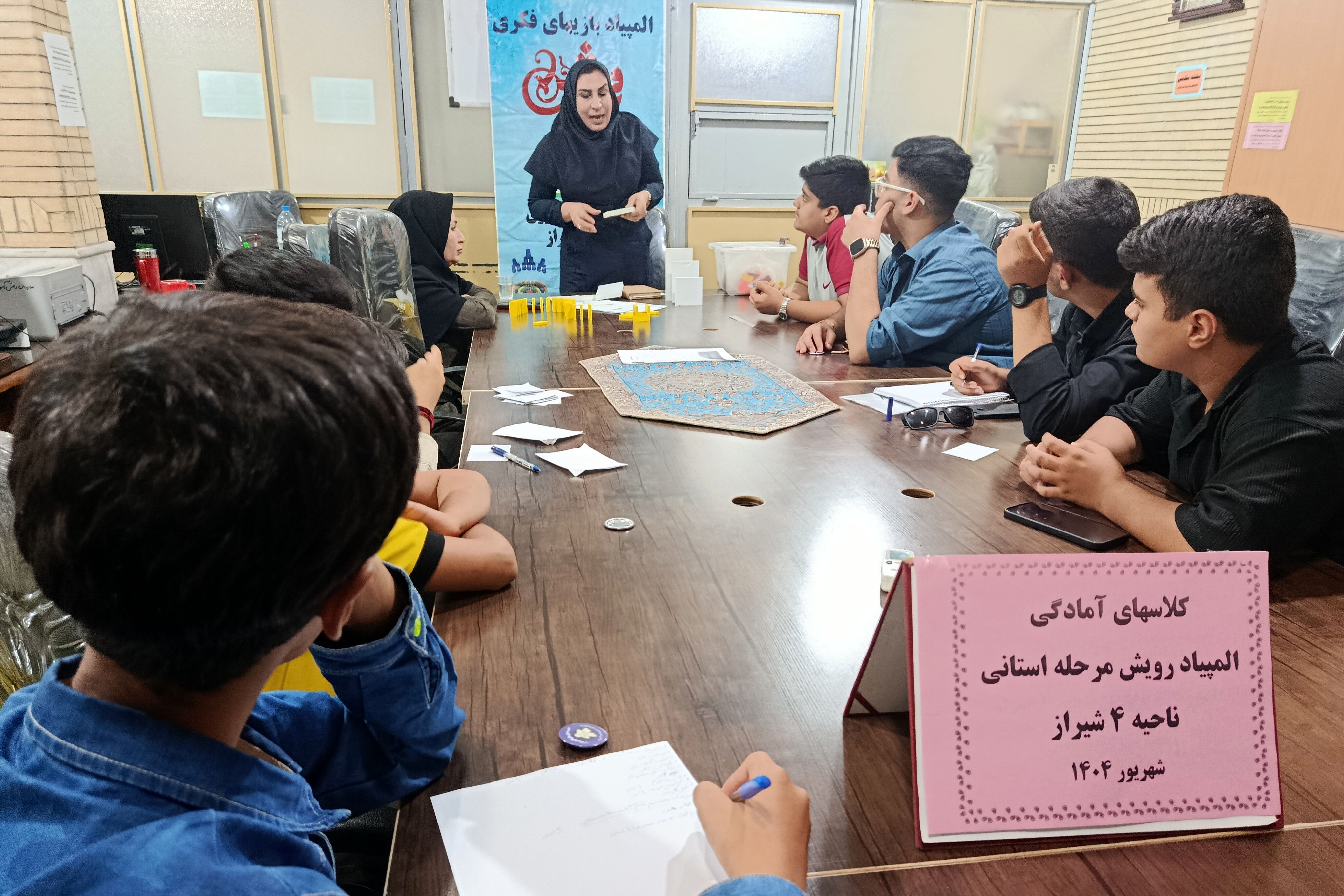 برگزاری کلاس‌های آموزشی بازی‌های فکری جهت منتخبان ناحیه ۴ شیراز 