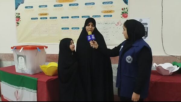 مردم شهرستان فاروج همدل و یکصدا پای صندوق‌های رأی 