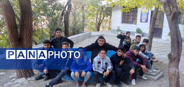 کوهپیمایی گروه پیشتازان مدرسه شهید فهمیده ناحیه یک کرج 