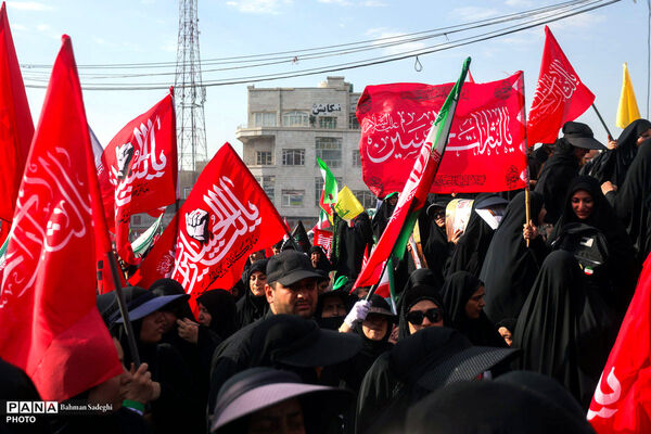مراسم تشییع پیکر مطهر رهبر شهید انقلاب در تهران - 2