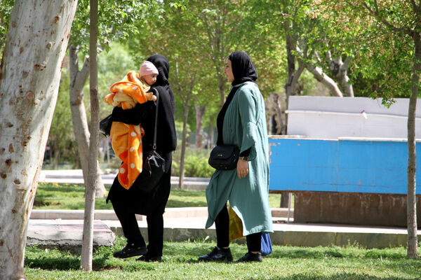 جلوه هایی از دورهمی روز طبیعت در بوستان‌های قم