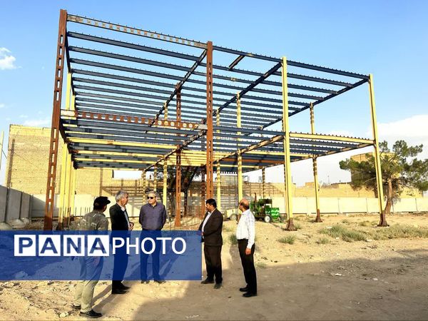 بازدید فرماندار شهرستان کاشمر از پروژه‌های عمرانی آموزش و پرورش شهرستان کاشمر 