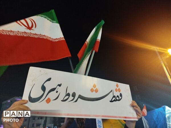 حضور باشکوه مردم کرج در تجمعات شبانه 