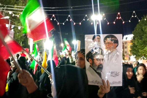 امیریه در هشتاد و هشتمین شبِ همدلی با نجوای امید و همبستگی در سکوتِ شهر غوغا کرد