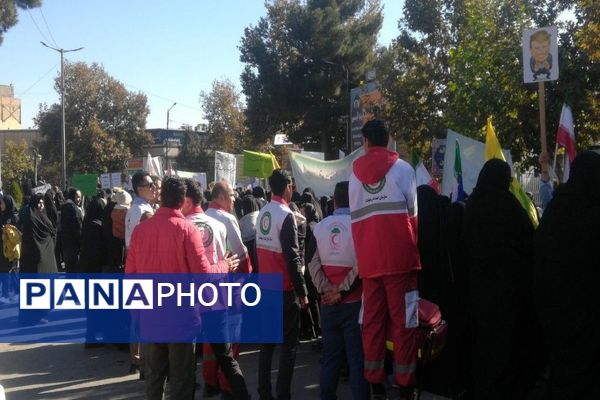 راهپیمایی یوم‌الله ۱۳ابان ماه در شهرستان نیشابور 