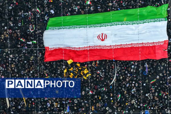 شکوه 22 بهمن مشهد مقدس از نمای هوایی