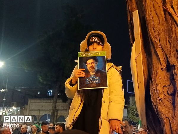 بیست و هشتمین شب از شهادت رهبر شهید امت امام خامنه ای (ره) 
