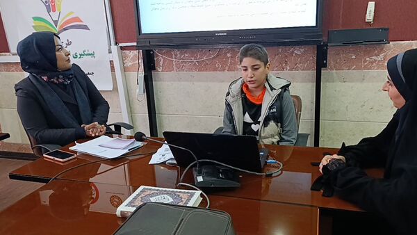 مراسم تجلیل از پژوهشگران برتر با موضوع دنیای بدون دخانیات در شهرستان رباط‌کریم
