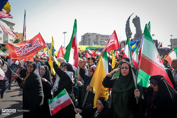 رزمایش جان‌فدایان ایران