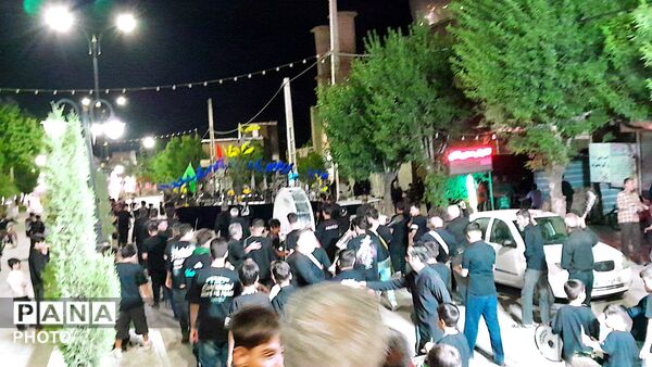 مراسم عزاداری شب های دهه اول محرم در شهرستان درگزین با حضور هیئت عزاداران 
