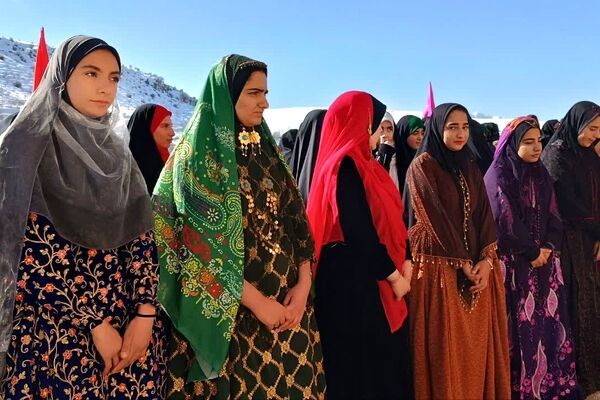 آیین نواختن زنگ گلبانگ انقلاب در مدرسه الزهرا شهرستان مارگون 