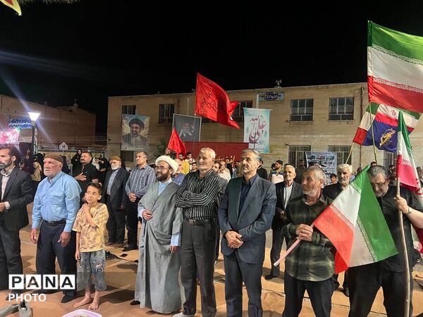 شکوفایی درحریمِ عشق؛ جشنِ فرشته‌ها در میدانِ نجفیه زاوه