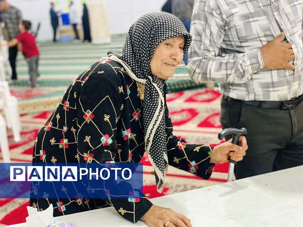 حضور پرشکوه مردم مه ولات در دور دوم انتخابات ریاست‌جمهوری