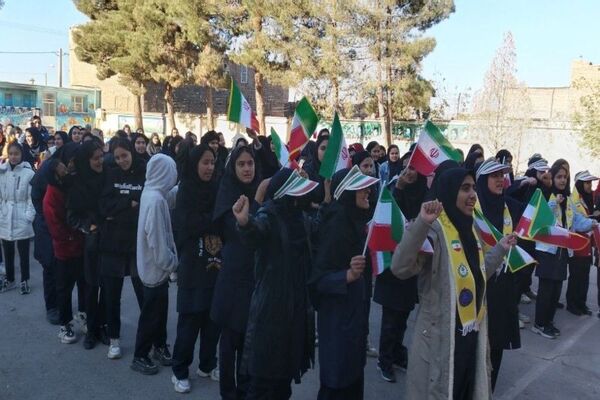 گرامیداشت ۱۳آبان ماه  در مدرسه شهید مجید دهنوی  نیشابور