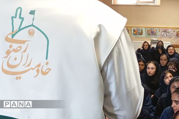 جشن میلاد حضرت زینب(س) با حضور خادمان رضوی