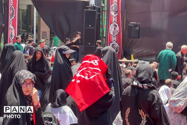 سوگواری عاشورایی در فلکه دوم تهرانپارس