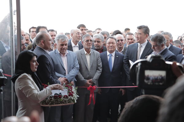 هفدهمین نمایشگاه بین‌المللی سنگ ایران در شهر نیم ور افتتاح شد