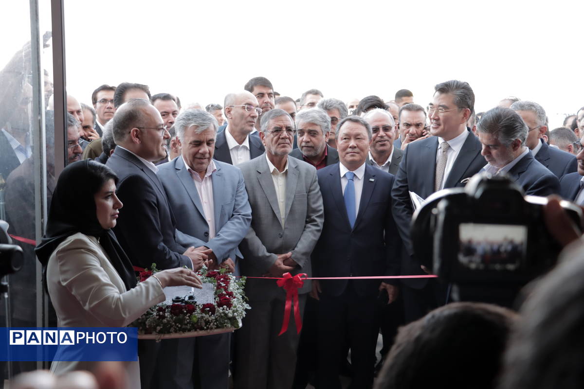 هفدهمین نمایشگاه بین‌المللی سنگ ایران در شهر نیم ور افتتاح شد