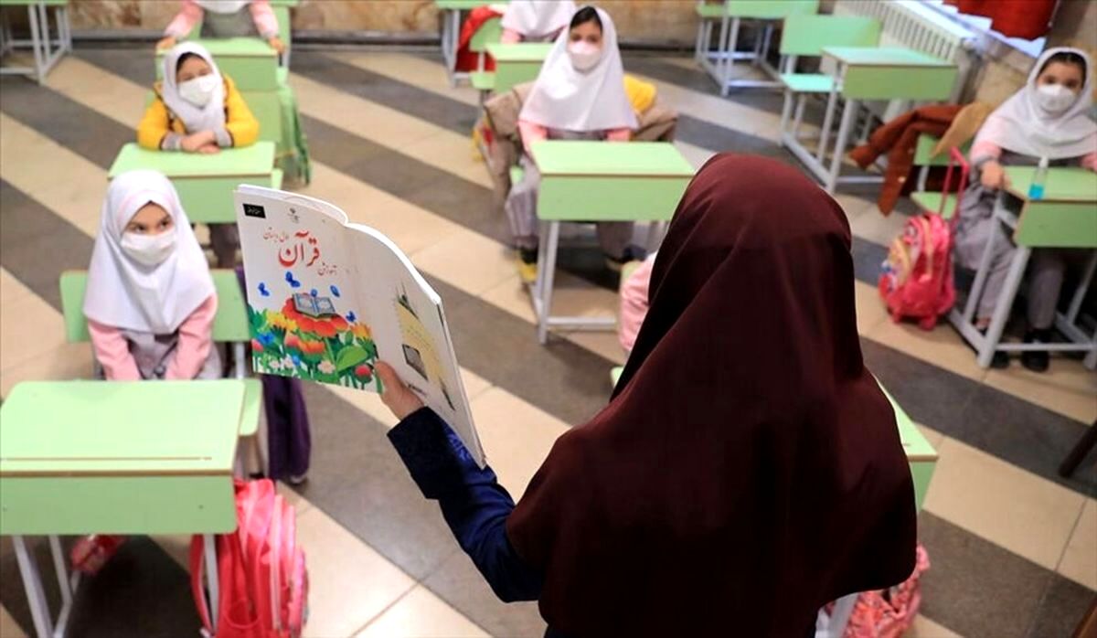 صفر تا صد آیین‌نامه جدید رتبه‌بندی معلمان؛ از شرایط ارتقاء تا میزان فوق‌العاده