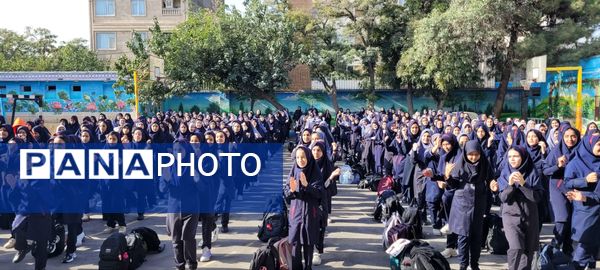 مهر در مدرسه مهدی خدابنده