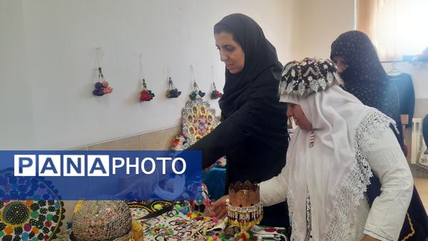 نمایشگاه صنایع دستی مرتبط با کسب و کار